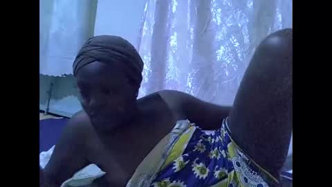 RAYLAH online show from February 2026 08:12:02 PM