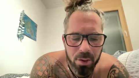 Snapshot of hot_sex83 chatting on December 2025 10:48:02 PM letmedoo2 online show from December 2025 10:48:02 PM