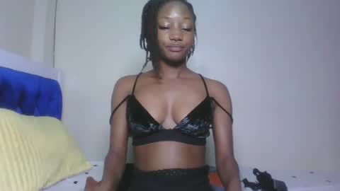 Snapshot of hot_sexxxy_girl chatting on June 2026 07:45:02 PM Milly online show from June 2026 07:45:02 PM