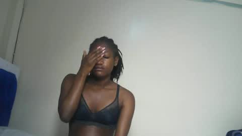 Snapshot of hot_sexxxy_girl chatting on July 2026 01:52:01 AM Milly online show from July 2026 01:52:01 AM