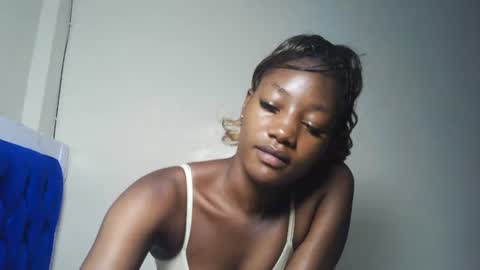 Snapshot of hot_sexxxy_girl chatting on July 2026 02:41:02 PM Milly online show from July 2026 02:41:02 PM