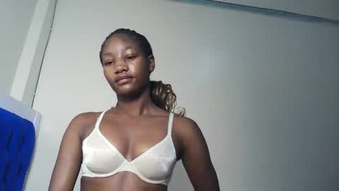 Snapshot of hot_sexxxy_girl chatting on July 2026 04:22:02 AM Milly online show from July 2026 04:22:02 AM