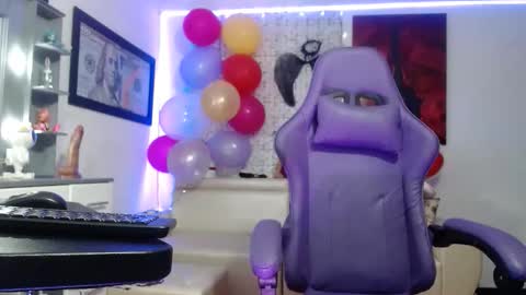 Snapshot of hot_sexy_bunny chatting on November 2025 01:15:01 PM hot sexy bunny online show from November 2025 01:15:01 PM