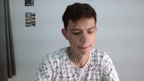 Snapshot of hot_teo_ chatting on December 2025 11:15:01 AM Mateo online show from December 2025 11:15:01 AM