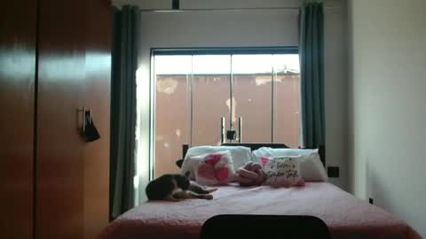 Snapshot of hot_wiffe chatting on September 2025 10:07:01 AM couple without tabus online show from September 2025 10:07:01 AM