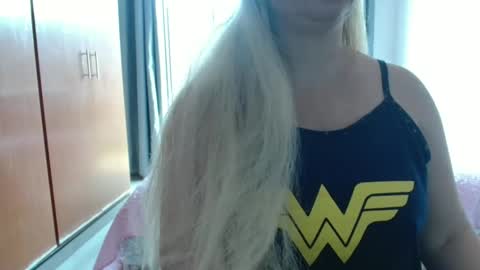 Snapshot of hot_wiffe chatting on November 2025 10:50:02 AM couple without tabus online show from November 2025 10:50:02 AM