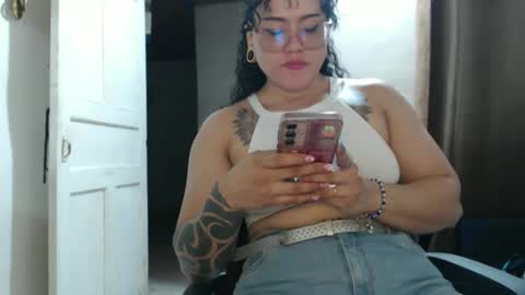 Hot and PowerHOPE U MISS ME online show from December 2024 11:30:01 PM