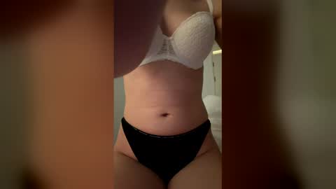 hotannabelle20 online show from April 2026 10:55:02 PM