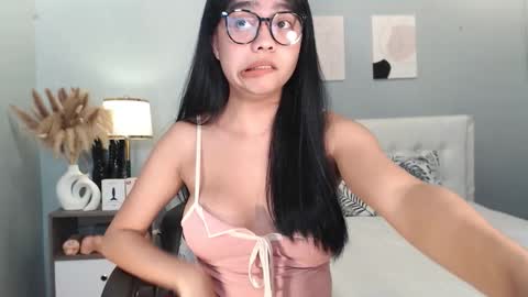 Snapshot of hotasian_gabby69 chatting on December 2025 01:42:01 PM hotasian_gabby69 online show from December 2025 01:42:01 PM