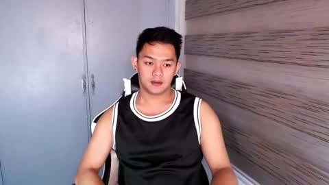 Snapshot of hotastonishingethan chatting on February 2025 12:43:01 AM ETHAN online show from February 2025 12:43:01 AM