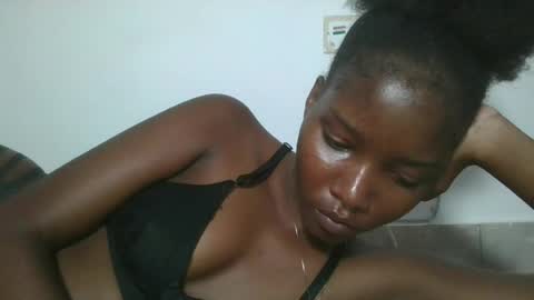 Snapshot of hotbabbee chatting on June 2026 03:46:01 PM love online show from June 2026 03:46:01 PM