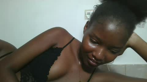 Snapshot of hotbabbee chatting on June 2026 07:07:01 PM love online show from June 2026 07:07:01 PM
