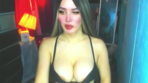 T A N Y A online show from November 2025 05:18:02 AM