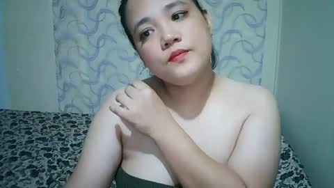 Snapshot of hotbabymomma chatting on February 2025 05:23:01 AM Lynn online show from February 2025 05:23:01 AM