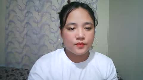 Snapshot of hotbabymomma chatting on March 2025 05:14:02 AM Lynn online show from March 2025 05:14:02 AM