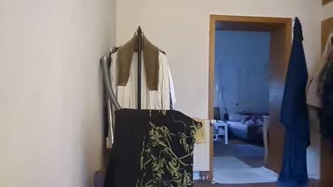 Betty Bellucci online show from October 2025 06:43:01 AM