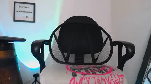 Alex Neon online show from December 2024 06:23:02 PM