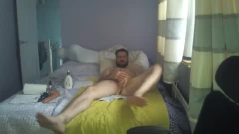 hotboyron online show from December 2025 12:11:02 PM
