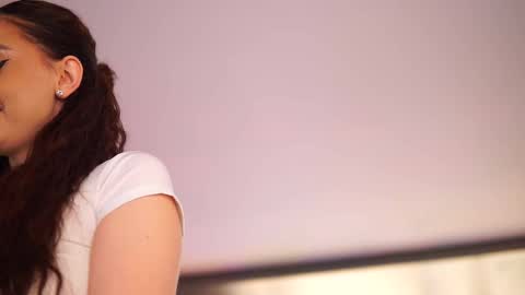 Snapshot of hotbustybabex chatting on November 2025 09:32:02 AM Anais online show from November 2025 09:32:02 AM