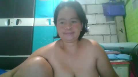 hotchicks4uxx online show from February 2026 12:44:02 AM