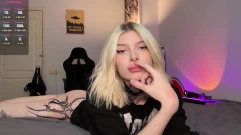 hotchubently online show from November 2025 08:01:02 AM