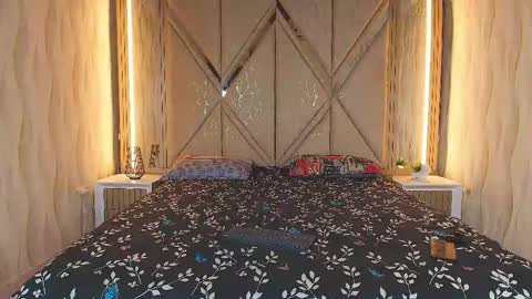hotcouple_222 online show from June 2026 01:46:02 PM