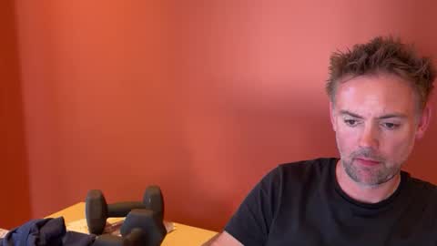 hotdaddy1982 online show from April 2026 05:51:02 PM