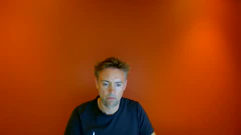 hotdaddy1982 online show from April 2026 07:31:02 PM