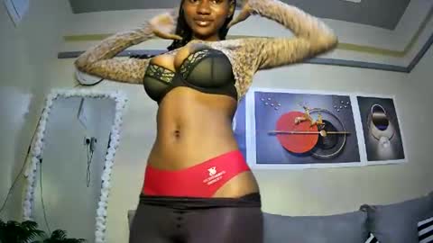hotfalling706077 online show from January 2025 01:37:02 AM