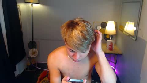hotfucker_drei online show from September 2025 09:02:01 AM