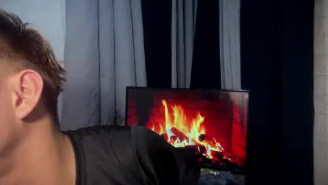 Snapshot of hotfucker_drei chatting on November 2025 11:35:01 AM hotfucker_drei online show from November 2025 11:35:01 AM