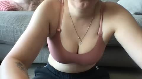 Snapshot of hotgirlbigbutt chatting on September 2025 05:13:01 PM hotgirlbigbutt online show from September 2025 05:13:01 PM