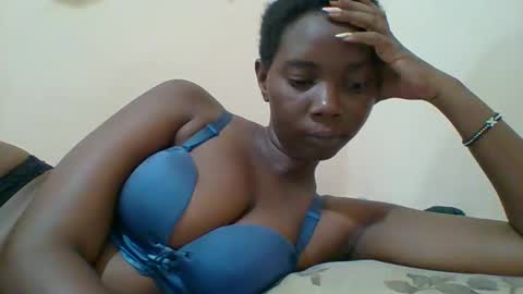 Queen online show from March 2025 06:08:02 PM