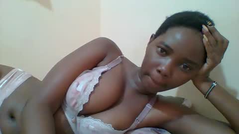 Queen online show from March 2025 12:01:02 PM