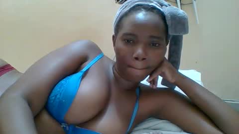 Queen online show from February 2026 07:17:02 PM