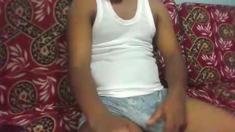 hotguyy001 online show from March 2026 02:39:01 AM