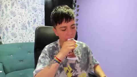 hannah online show from October 2025 02:01:01 AM