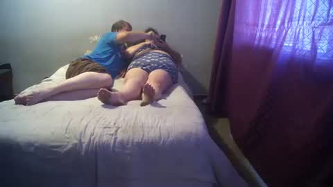 Snapshot of hothouse18xxx chatting on January 2025 07:52:01 AM hothouse18xxx online show from January 2025 07:52:01 AM