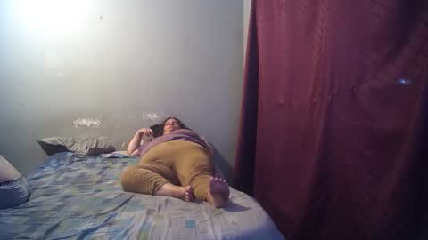 Snapshot of hothouse18xxx chatting on January 2025 07:03:01 PM hothouse18xxx online show from January 2025 07:03:01 PM