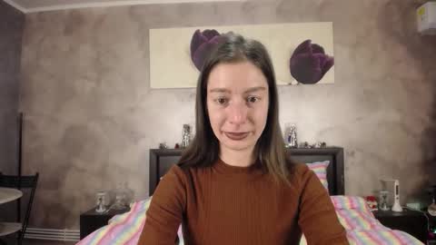 Lia   online show from December 2025 04:00:01 PM