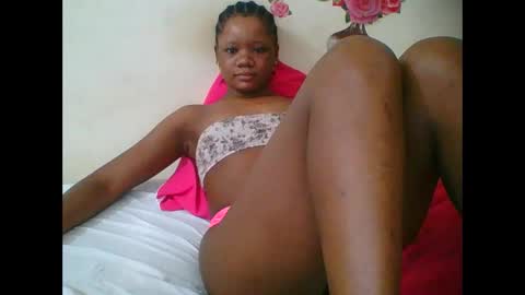 Snapshot of hotjeylee chatting on November 2025 11:22:02 AM LOYCE online show from November 2025 11:22:02 AM