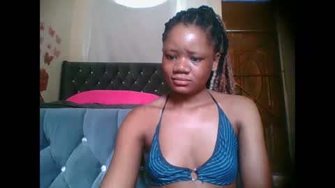 Snapshot of hotjeylee chatting on November 2025 12:38:02 PM LOYCE online show from November 2025 12:38:02 PM