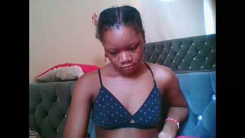 Snapshot of hotjeylee chatting on November 2025 09:48:02 AM LOYCE online show from November 2025 09:48:02 AM