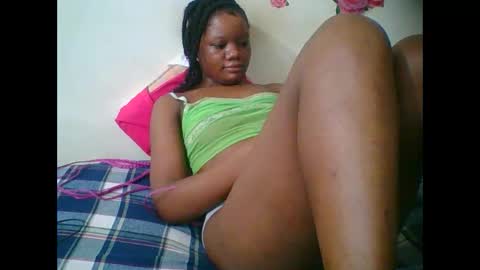 Snapshot of hotjeylee chatting on November 2025 12:36:01 AM LOYCE online show from November 2025 12:36:01 AM