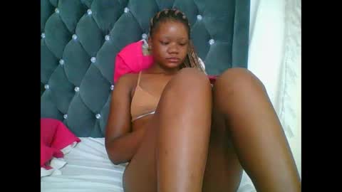 LOYCE online show from January 2026 08:23:01 PM