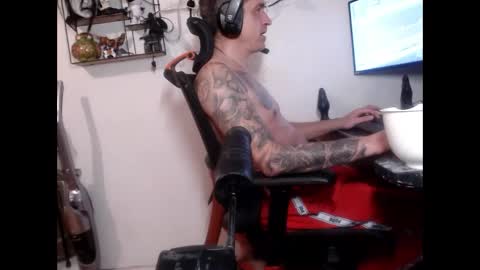 Snapshot of hotkinkytat chatting on February 2025 07:17:02 PM hotkinkytat online show from February 2025 07:17:02 PM