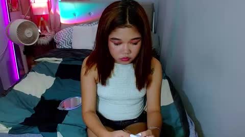 Snapshot of hotlayla_ chatting on December 2024 03:55:01 PM Layla online show from December 2024 03:55:01 PM