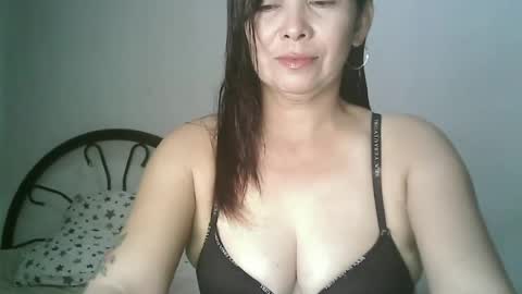 hotmamajen4u online show from June 2026 12:08:01 PM