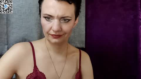 hotmamaqueen234 online show from April 2026 07:58:02 PM