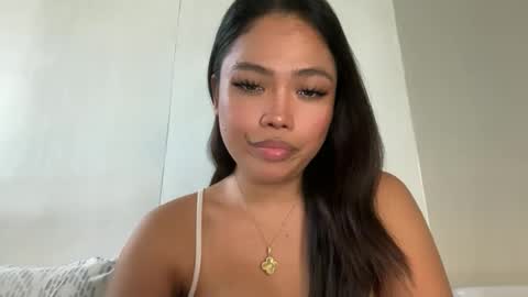 Snapshot of hotmermaidts chatting on December 2025 10:37:02 PM Eva online show from December 2025 10:37:02 PM